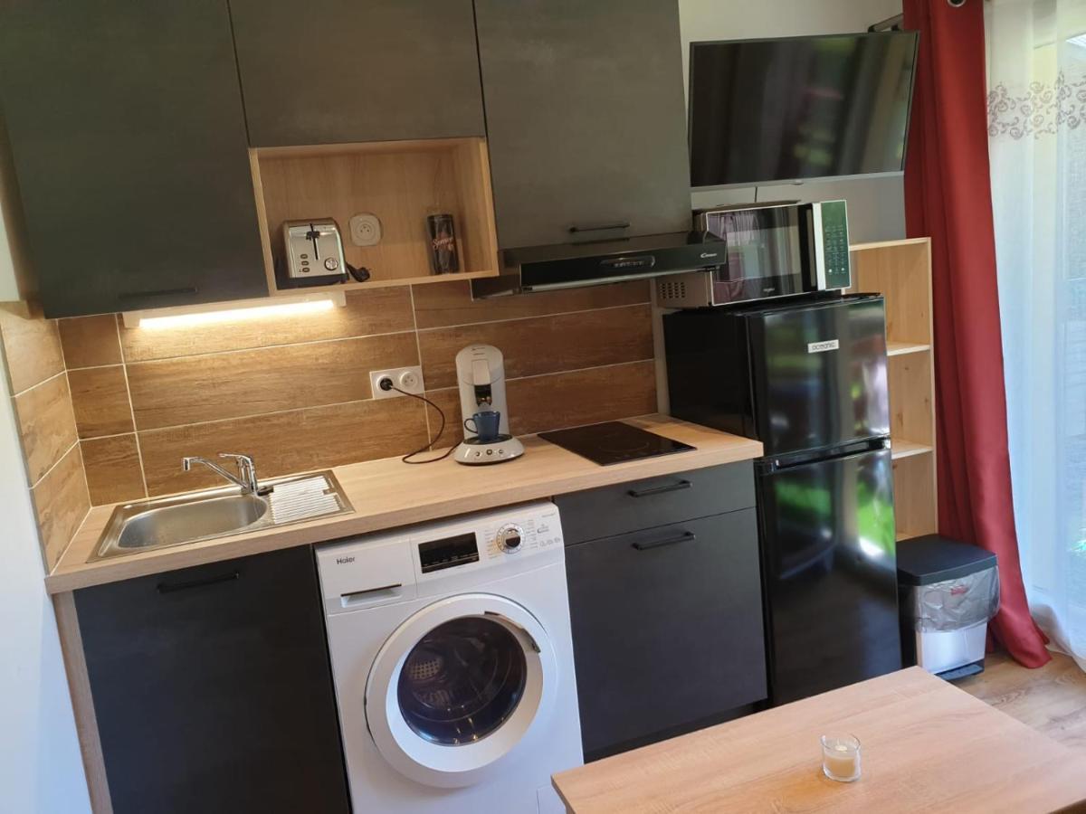 Le 211,Ski Et Randonnee, Lave Linge ,Parking Bernex Luaran gambar